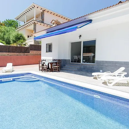 Holiday Clavel Lloret de Mar